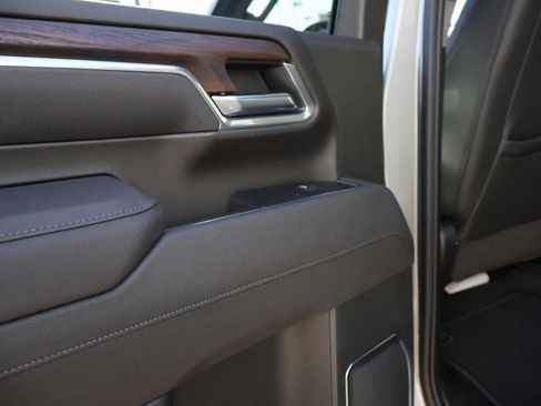 New 2026 GMC Sierra 2500 SLT w/ SLT Convenience Package image 24