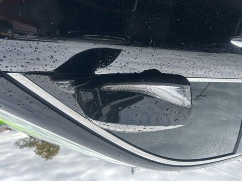 Used 2017 INFINITI Q70 3.7 image 26