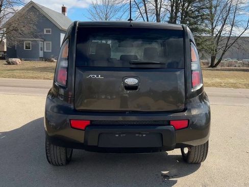 Used 2010 Kia Soul ! image 5