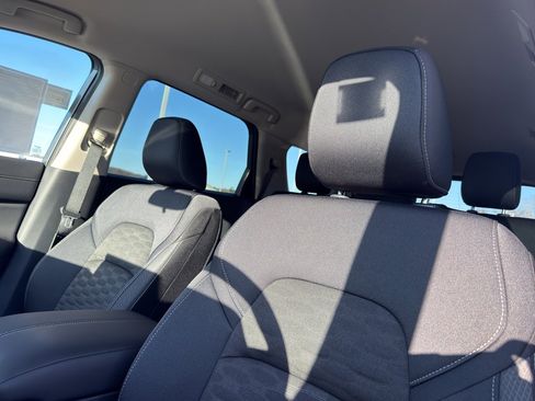 New 2026 Nissan Pathfinder SV image 28