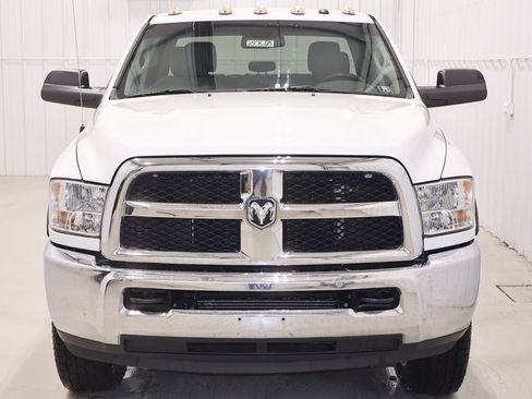 Used 2016 RAM 3500 Tradesman w/ Chrome Appearance Group image 4