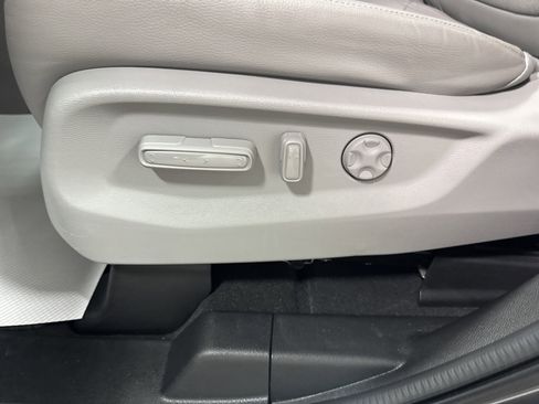 Used 2024 Honda Odyssey EX-L image 15