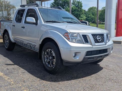 Used 2020 Nissan Frontier PRO-4X w/ Pro-4x Utility Package AWD/4WD image 1