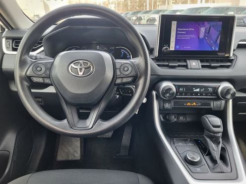 Used 2025 Toyota RAV4 LE image 16