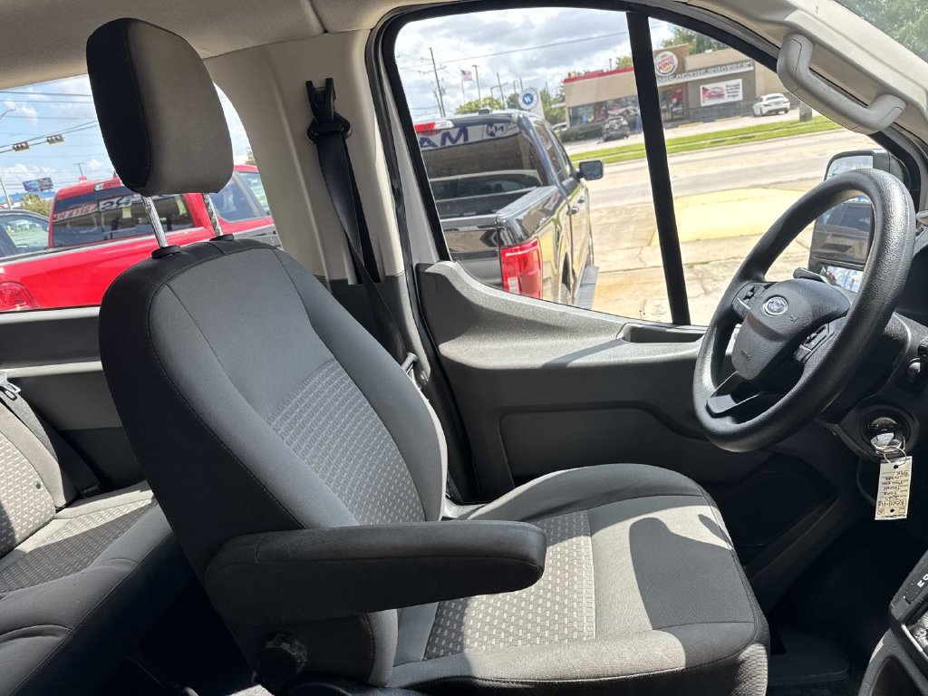 Used 2023 Ford Transit 350 XLT RWD image 12