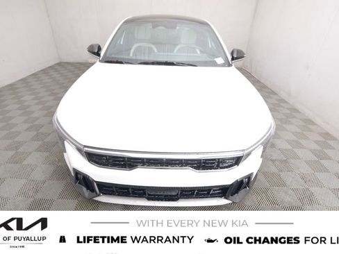 New 2025 Kia K4 GT-Line Turbo image 2