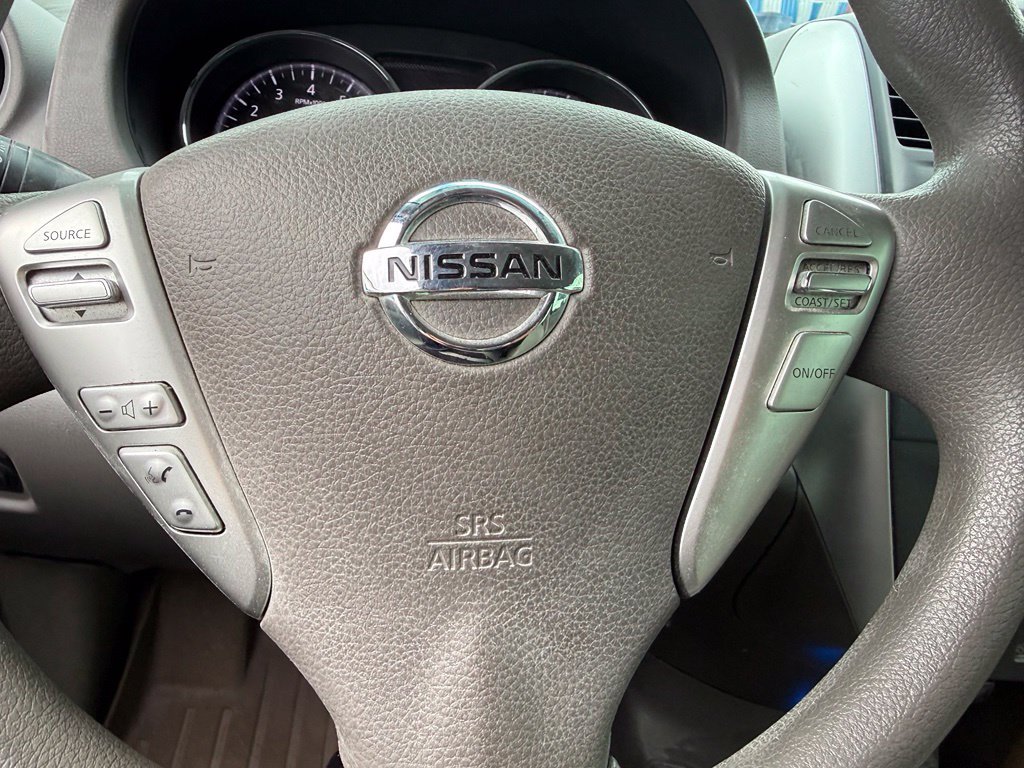 Used 2015 Nissan Versa SV FWD image 12