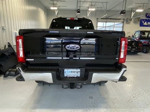 Used 2025 Ford F250 XLT image 4