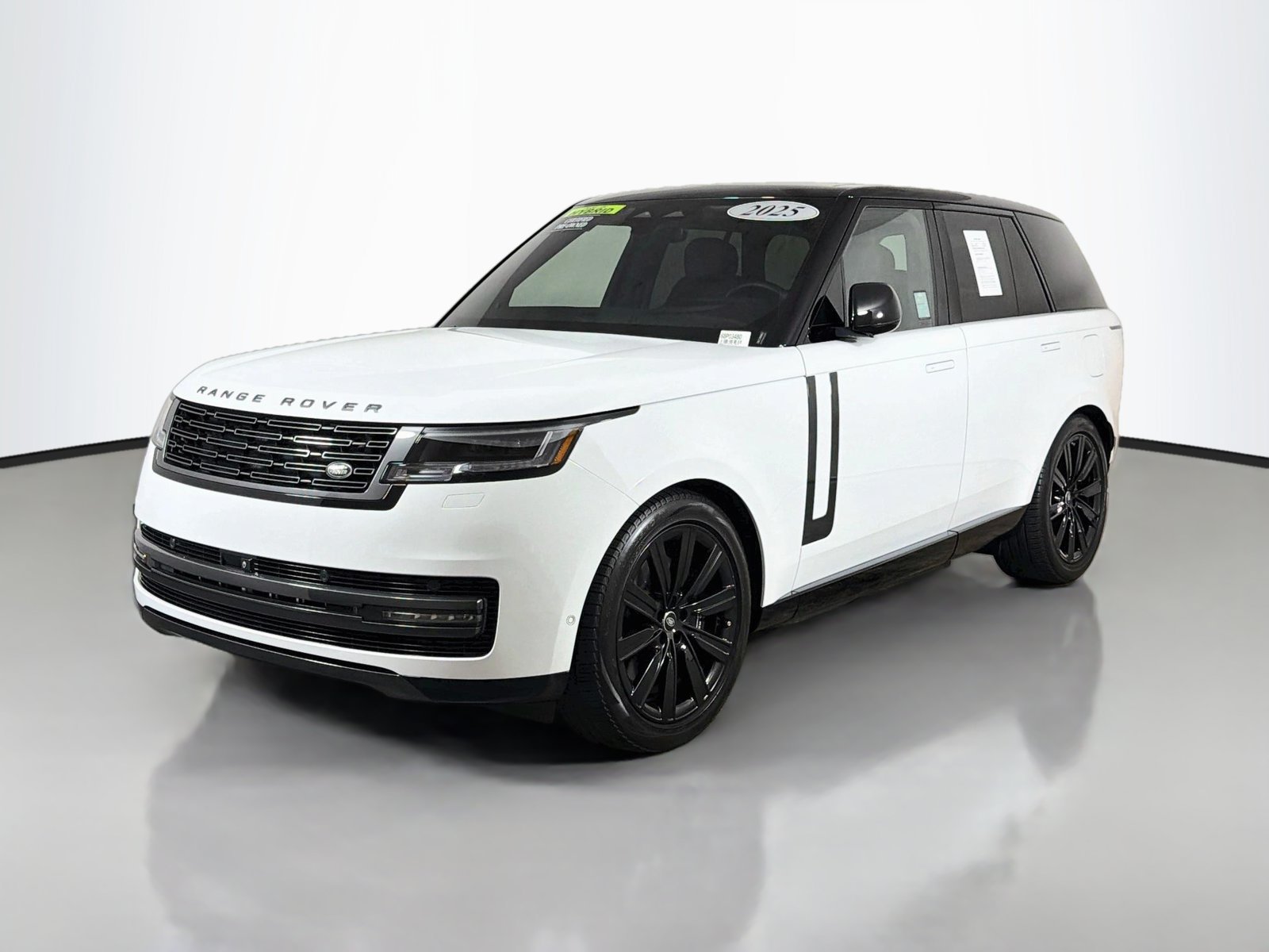 Certified 2025 Land Rover Range Rover SE AWD/4WD image 1