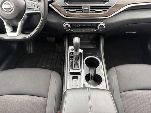Used 2023 Nissan Altima 2.5 SV AWD/4WD image 28