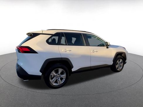 Used 2025 Toyota RAV4 XLE image 15