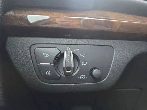 Used 2018 Audi Q5 2.0T Premium image 24