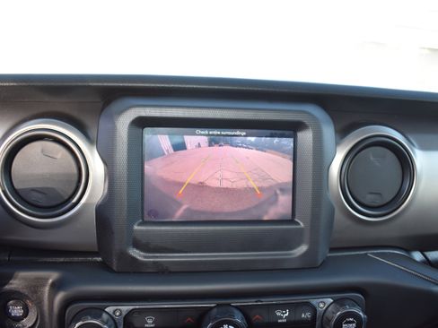 Used 2021 Jeep Wrangler Unlimited Sport AWD/4WD image 18