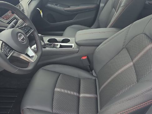 New 2026 Nissan Altima 2.5 SR FWD image 5