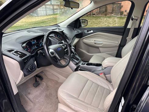 Used 2014 Ford Escape SE w/ Equipment Group 201A image 9