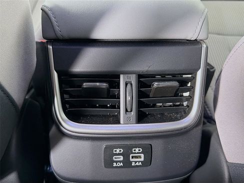 Used 2025 Subaru Legacy Premium AWD/4WD image 27