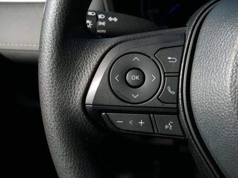 Certified 2025 Toyota RAV4 XLE AWD/4WD image 28