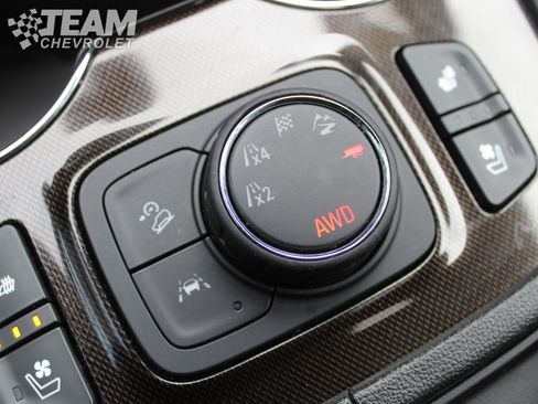 Certified 2023 GMC Acadia AT4 w/ Technology Package image 19
