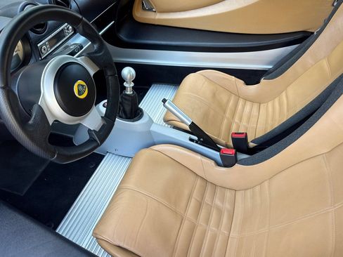 Used 2005 Lotus Elise RWD image 11