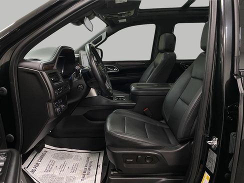 Used 2023 Chevrolet Tahoe Z71 w/ Luxury Package image 32