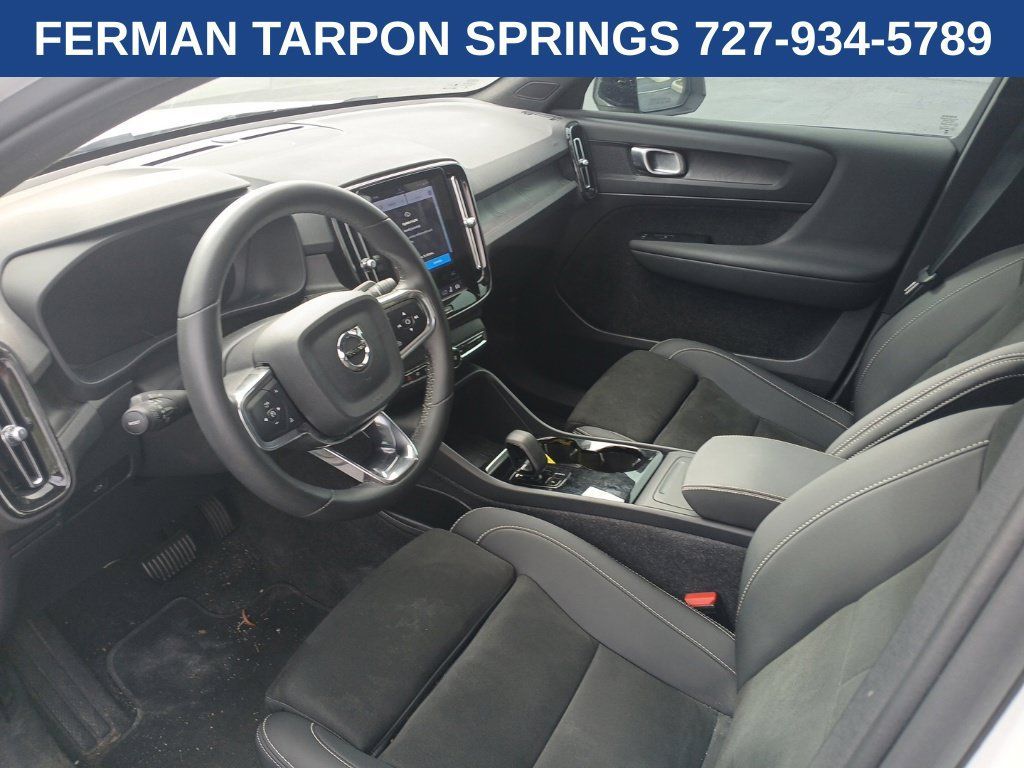 Used 2023 Volvo C40 P8 Recharge Plus w/ Climate Package AWD/4WD image 8