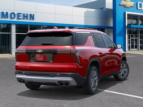 New 2026 Chevrolet Traverse LT w/ Driver Confidence Package AWD/4WD image 4