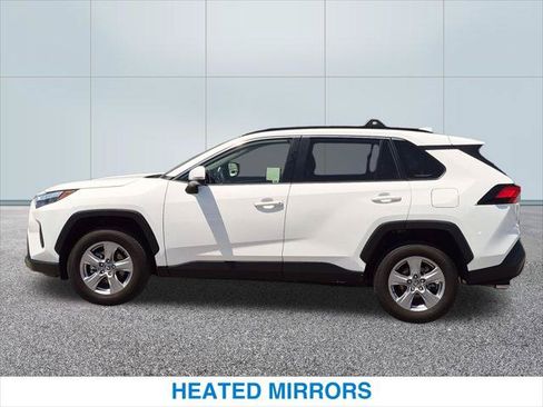 Used 2025 Toyota RAV4 XLE FWD image 10