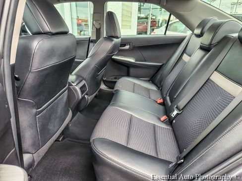 Used 2012 Toyota Camry SE w/ Convenience Pkg FWD image 10