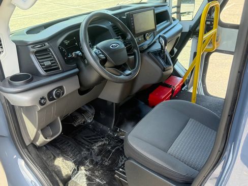 Used 2021 Ford Transit 350 DRW RWD image 13