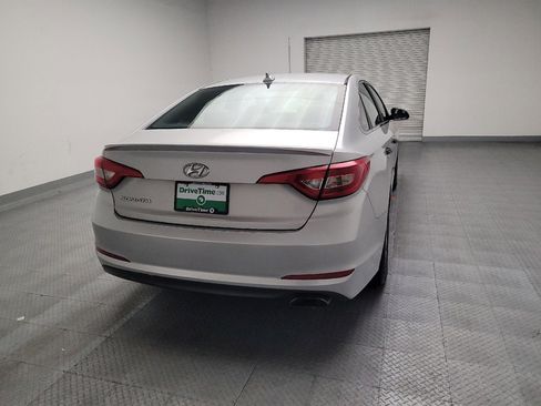 Used 2016 Hyundai Sonata SE image 7