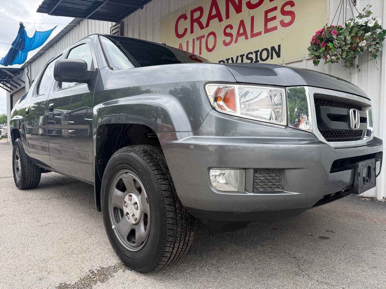 Used 2010 Honda Ridgeline RT image 1
