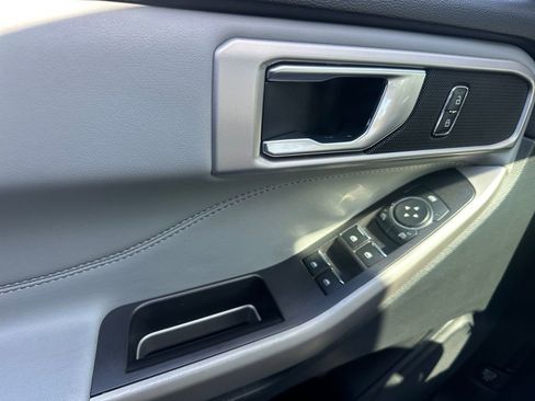 Used 2023 Ford Explorer XLT w/ Equipment Group 202A image 29