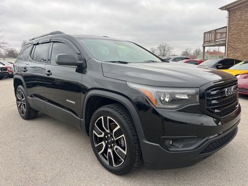 Used 2019 GMC Acadia SLT w/ Black Edition image 2