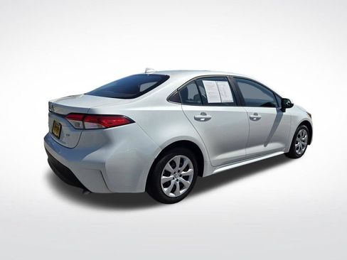 Used 2025 Toyota Corolla LE FWD image 3