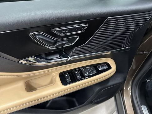 Used 2022 Lincoln Corsair Reserve w/ Elements Package image 31