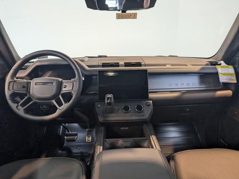 New 2026 Land Rover Defender 110 OCTA AWD/4WD image 13
