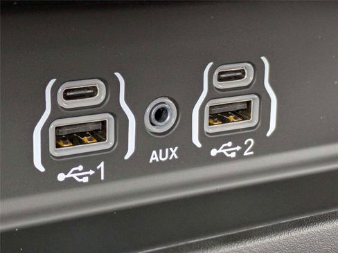 New 2026 RAM 2500 Laramie AWD/4WD image 25