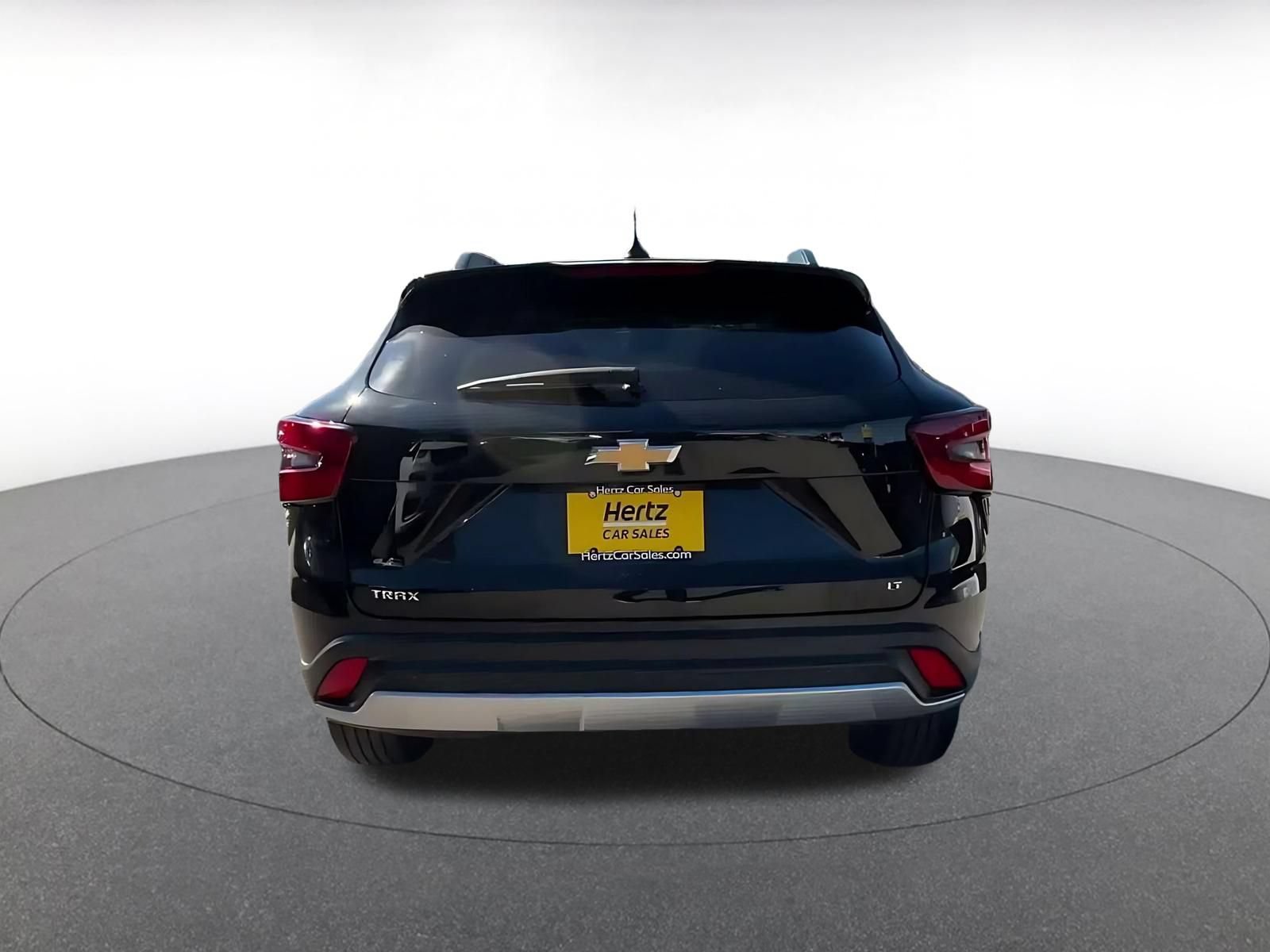 Used 2025 Chevrolet Trax LT w/ LT Convenience Package FWD image 12