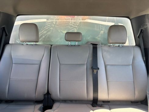 Used 2022 Ford F250 XL w/ Power Equipment Group image 19