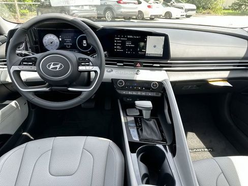 New 2026 Hyundai Elantra Limited FWD image 16