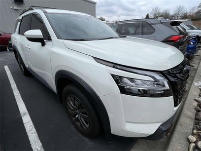Used 2022 Nissan Pathfinder SV w/ SV Black Package