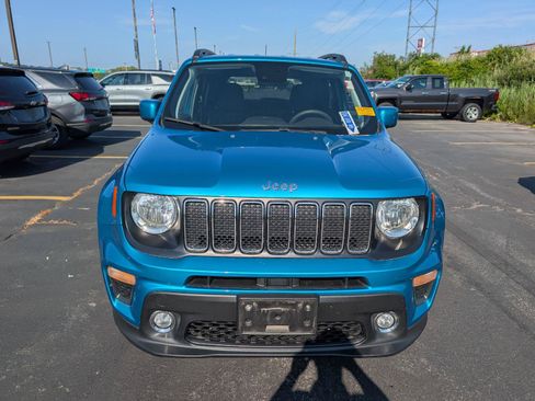 Used 2021 Jeep Renegade Latitude AWD/4WD image 2