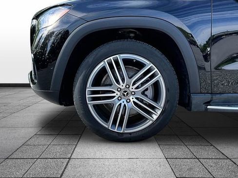 Certified 2024 Mercedes-Benz GLS 450 4MATIC image 5