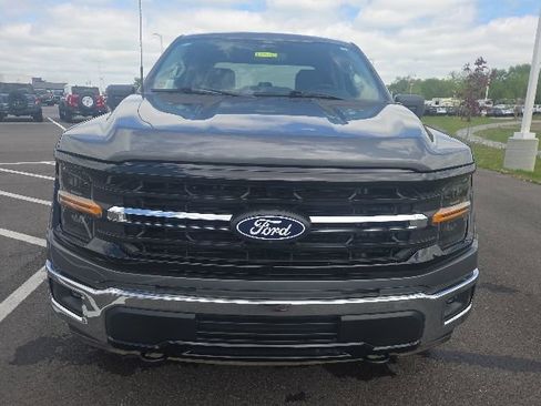 Used 2024 Ford F150 XLT AWD/4WD image 3
