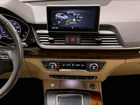 Used 2018 Audi Q5 Premium Plus image 6