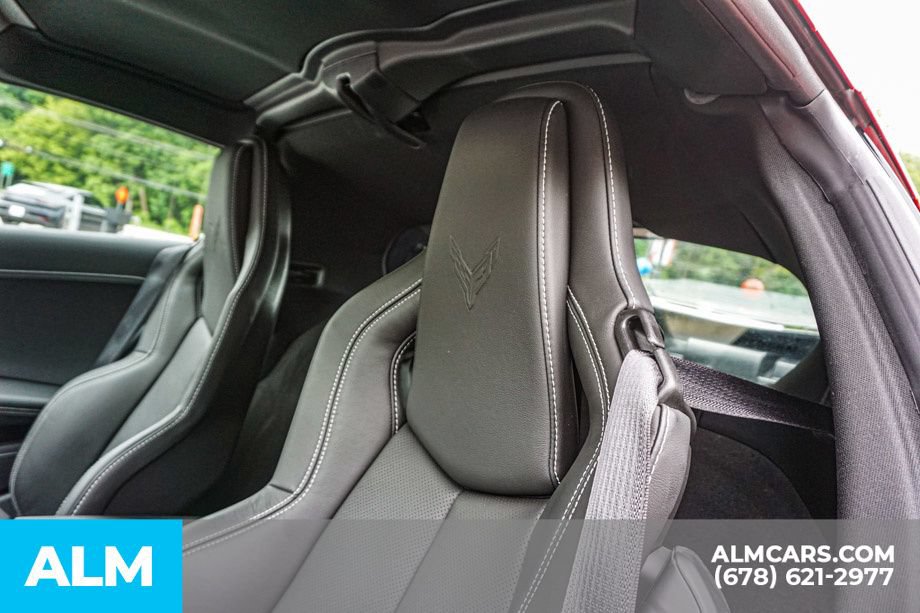 Used 2021 Chevrolet Corvette Stingray Preferred Cpe w/ Z51 Performance Package RWD image 23
