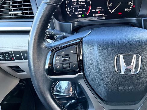 Used 2025 Honda Odyssey EX-L image 24