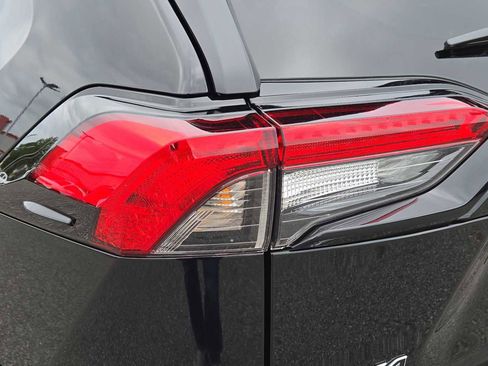 New 2025 Toyota RAV4 LE image 15