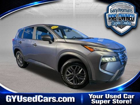 Used 2024 Nissan Rogue S FWD image 1