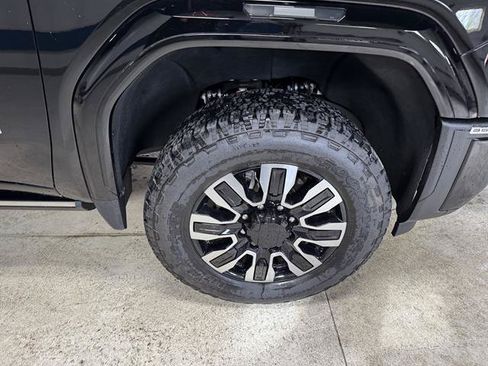 Certified 2024 GMC Sierra 3500 Denali Ultimate AWD/4WD image 7
